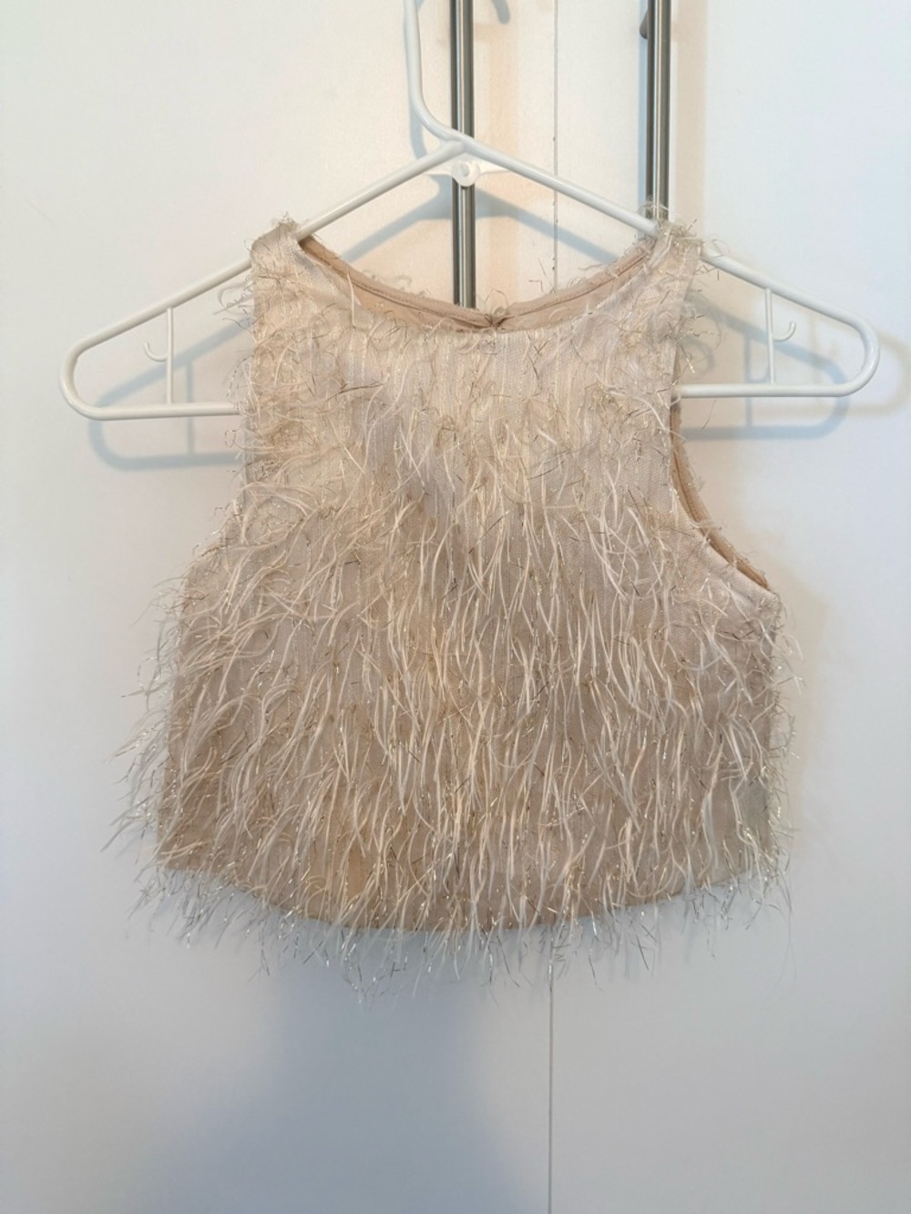 Feather Fringe Sleeveless Crop Top - Cream, gold size 9